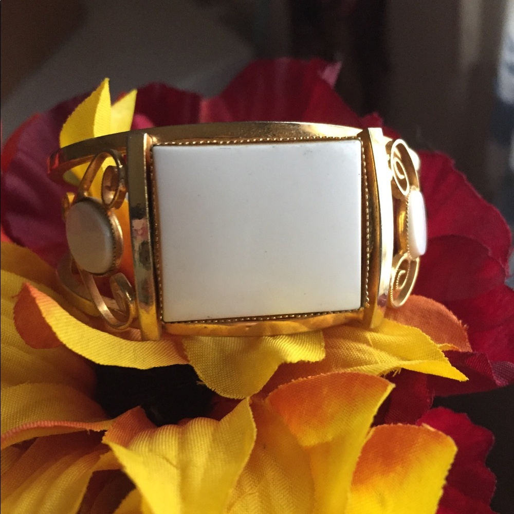 Small vintage bracelet